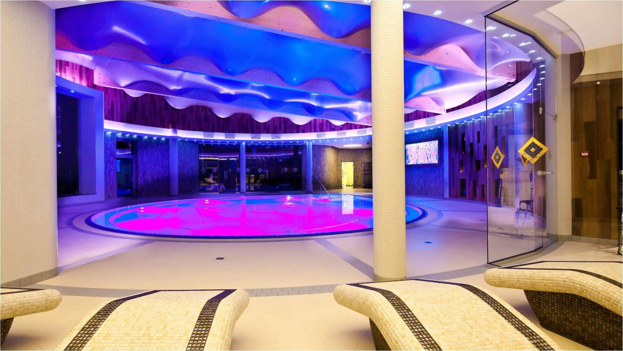 Hotel Unitral W Mielnie 4*